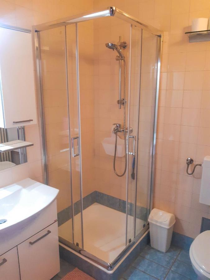 Apartmani Jutro Novalja Exteriör bild
