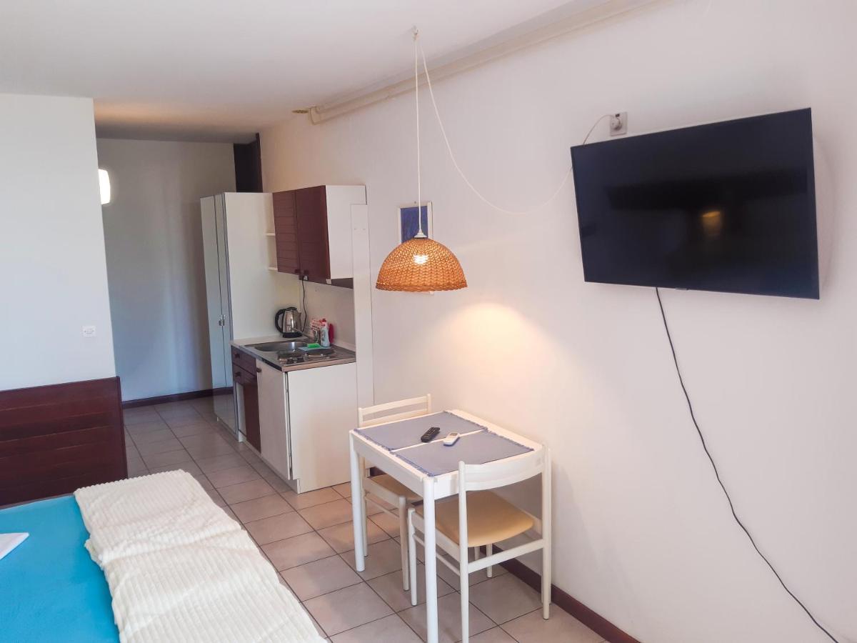 Apartmani Jutro Novalja Exteriör bild